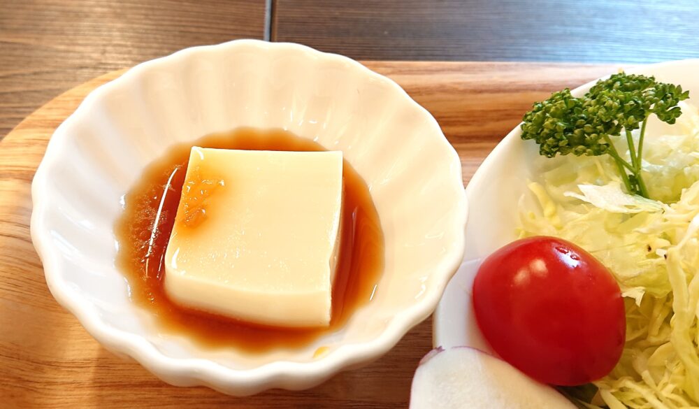 「ぼーめん定食」小鉢の豆腐